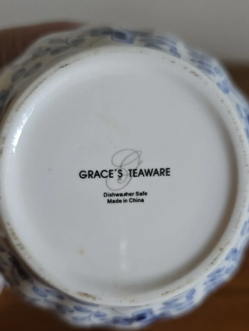 Grace's Teaware Porcelain Teapot with Gold Accent Tote 16